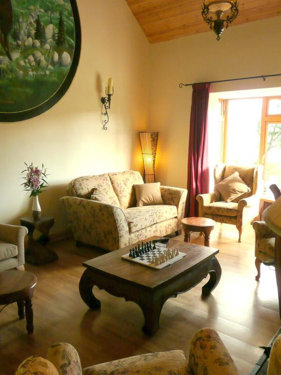 Trooperstown Lodge Laragh Bagian luar foto
